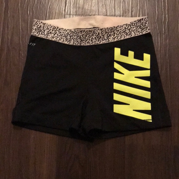 nike 3 inch spandex